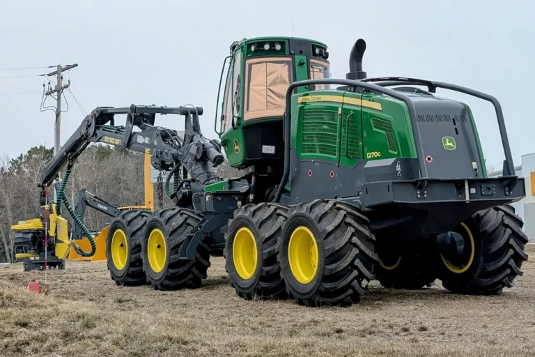 John Deere 1270G